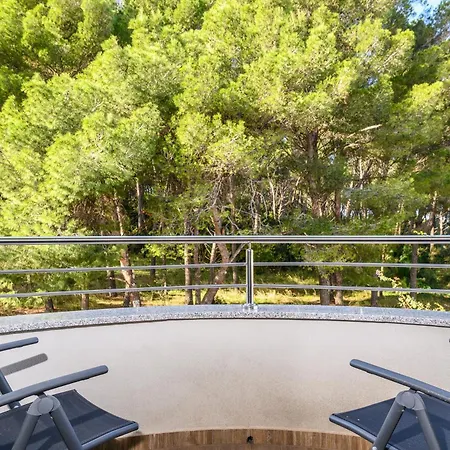 Family-friendly With Swimming Pool - 23595 Apartment Pula