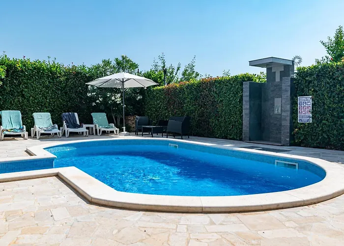Family-friendly With Swimming Pool - 23595 Πούλα