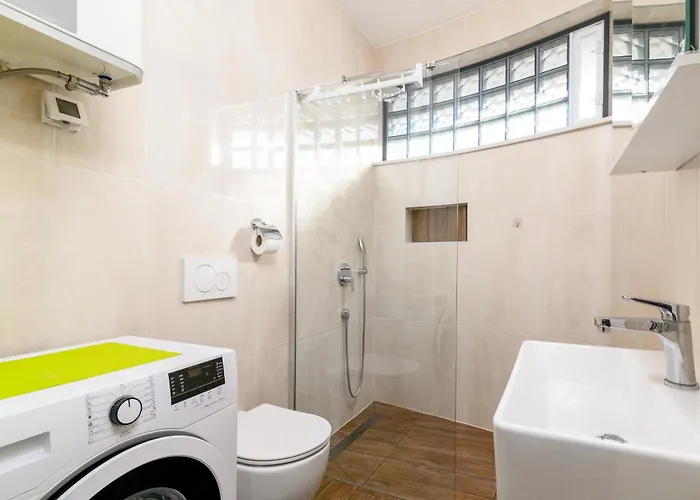 Family-friendly With Swimming Pool - 23595 Apartment