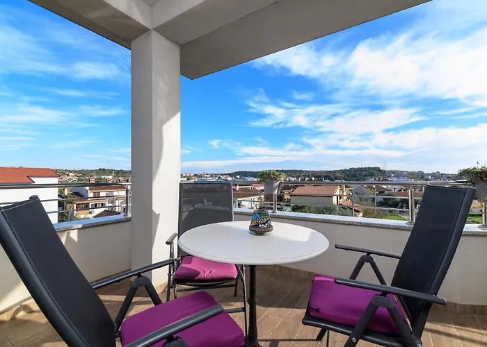 Family-friendly With Swimming Pool - 23595 Apartment Pula
