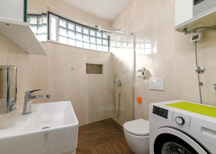 Family-friendly With Swimming Pool - 23595 Pula