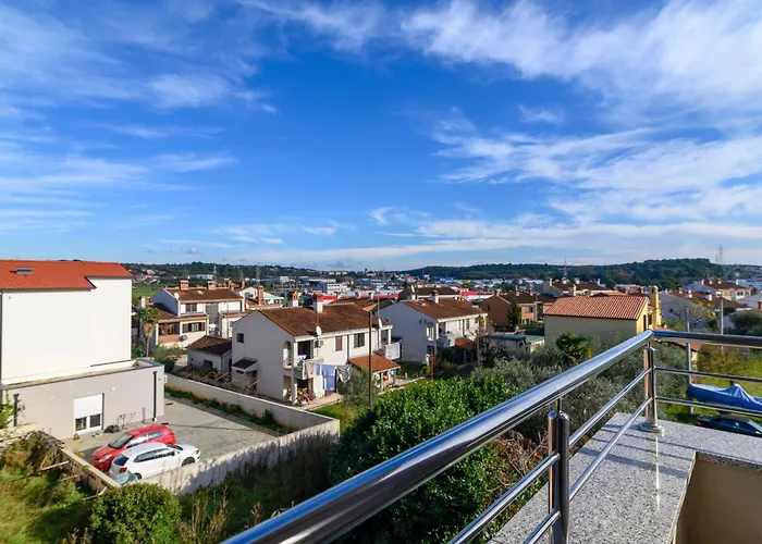 Family-friendly With Swimming Pool - 23595 Apartment Pula