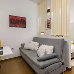 Apartman Family-friendly With Swimming Pool - 23595 Pula